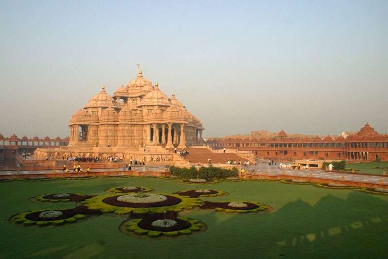 Delhi Akshardham Ticket Price 2024, Timings Water Show Boating Charges