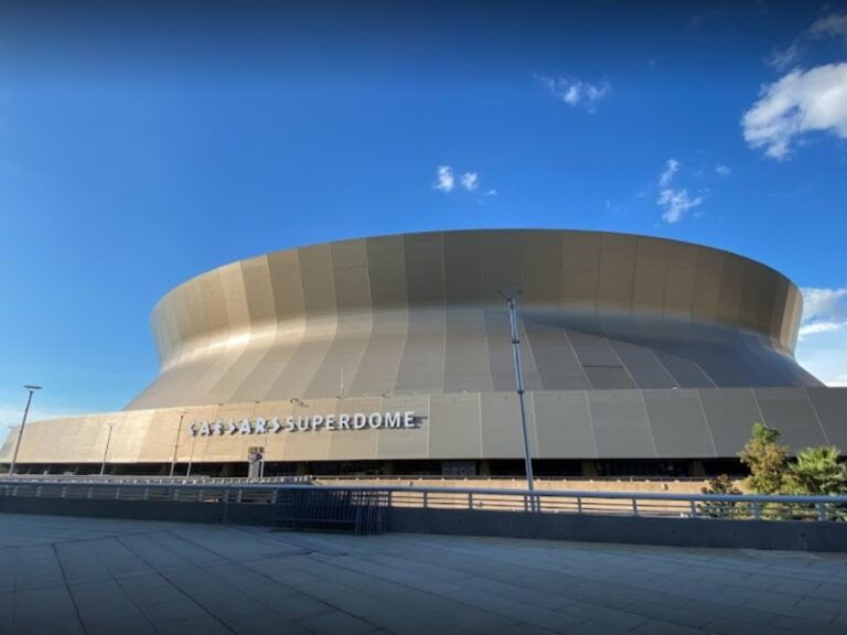 Caesars Superdome Seating Chart with Rows and Seat Numbers, Tickets ...